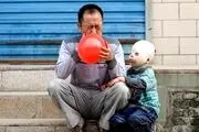 لحظات تاثیر گذار و غم انگیز پسر بچه بدون چهره + عکس
