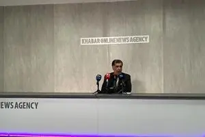 باهنر: برخی وزرا باید در اصلاح امور حتی به شکل انتحاری عمل کنند