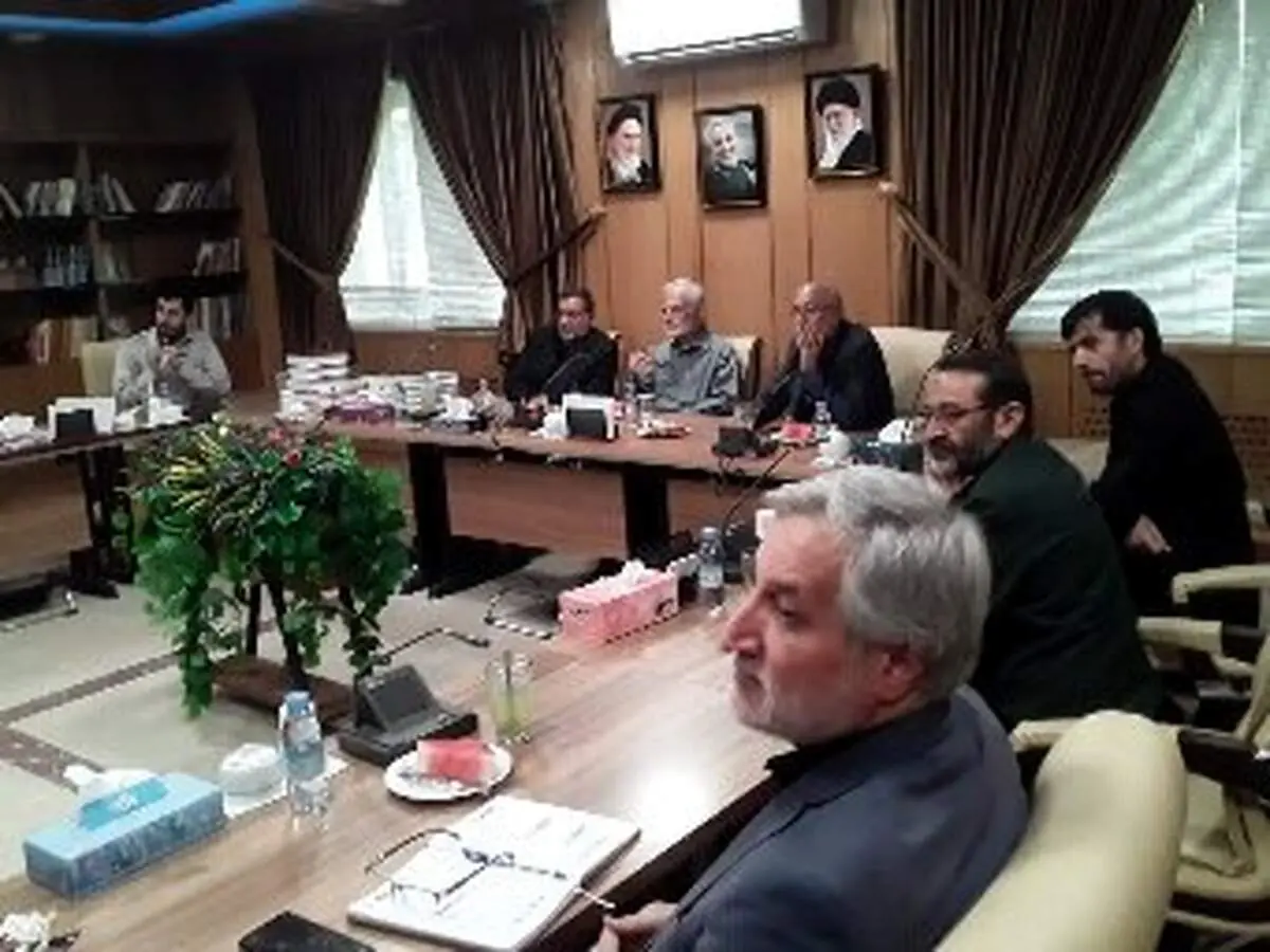 بازدید کمال خرازی از مرکز اسناد و تحقیقات سپاه