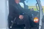 نخست وزیر سابق راننده تریلى شد!/ ببینید 