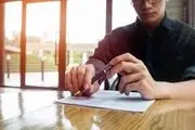پسر جوان زهرش را به نامزدش ریخت!
