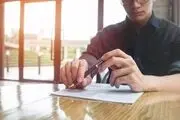 پسر جوان زهرش را به نامزدش ریخت!