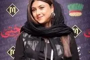   آزاده صمدی با حوله حمام فیلم عجیب منتشر کرد!/ ببینید