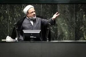 پیشنهاد جالب رسایی: درِ مجلس را بسته و بودجه آن را خرج مردم کنید 