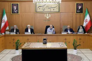 هیچ موضوعی نباید بر معیشت مردم ترجیح یابد/ اگر دغدغه مردم را داریم باید در هر تصمیم مسئولانه عمل کنیم