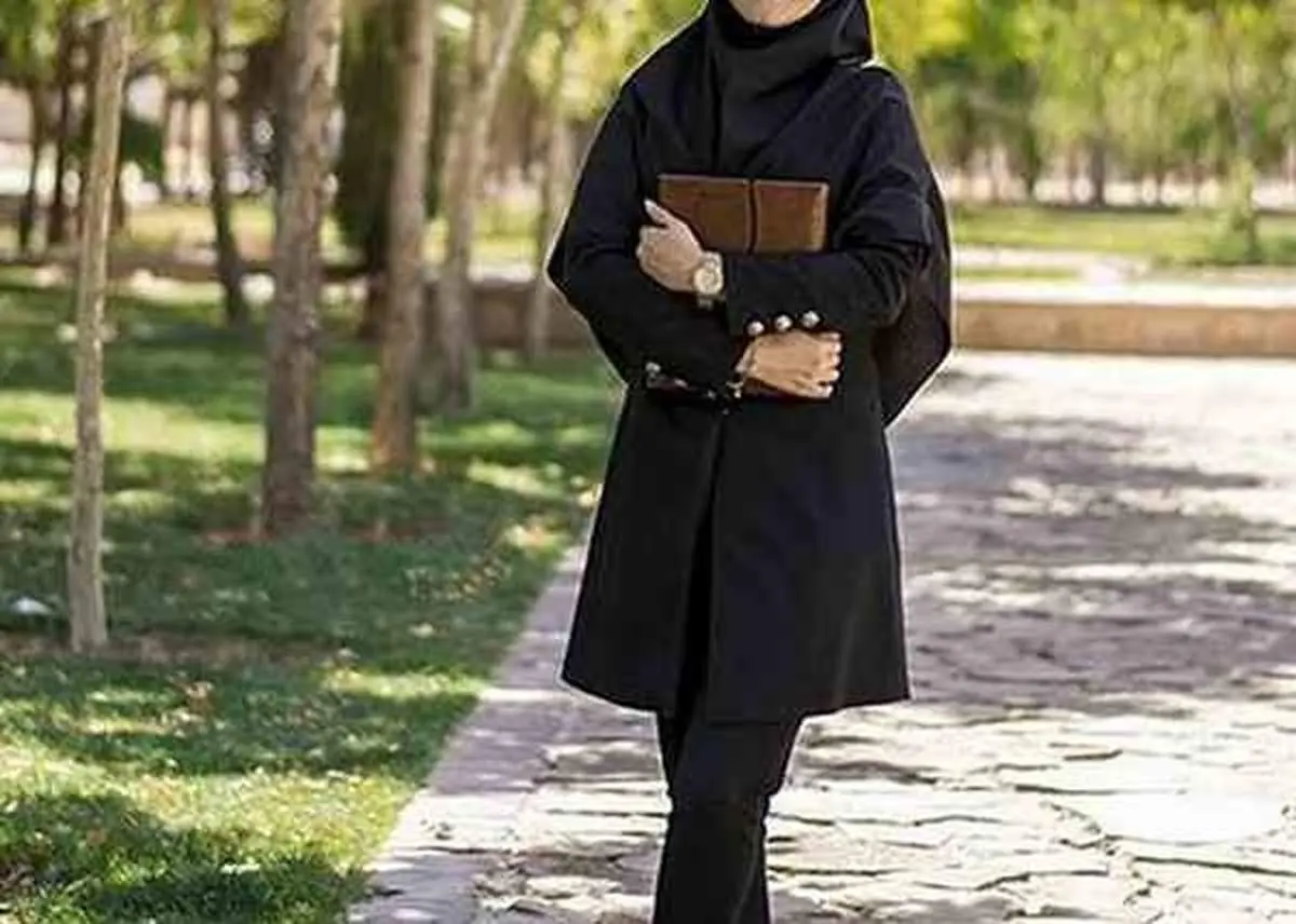 دختر دانشجویی که بخاطر صورتش حسابی مشهور شد +عکس