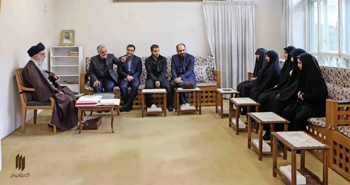 عکس ۱۰ سال قبل سردار سلیمانی، همسر، دختران و پسرانش + ببینید