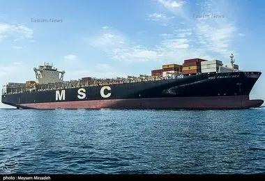 دو کشتی کانتینری غول‌پیکر تحت کنترل سپاه پاسداران هستند + عکس