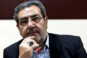 برخی نمایندگان برای هر موضوع کوچکی پشت رییس مجلس می‌روند تا در تلویزیون نشان داده شوند