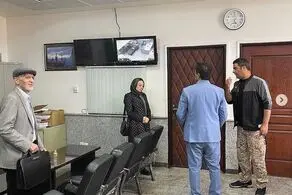 تیپ عجیب منوچهر هادی امروز در دادسرا برای آشتی با یکتا/ تصاویر