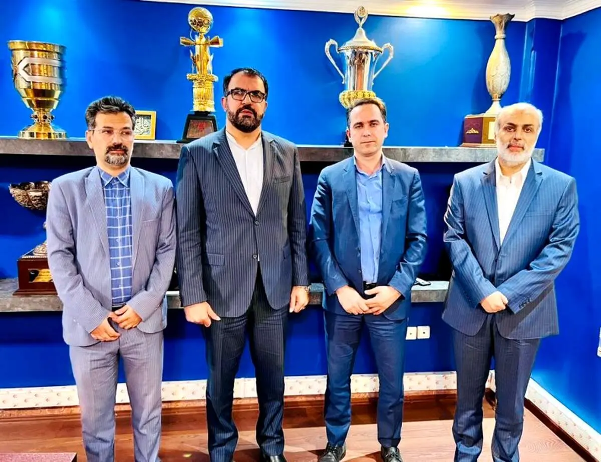 مدیرعامل استقلال، نیامده استعفا داد