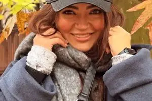 یلدا عباسی بازیگر سریال مهران مدیری با استایل دلنشین/ عکس