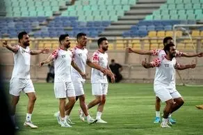 آغاز شکاف در پرسپولیس/تنها یک نفر پول گرفته!