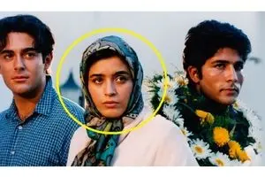 نوشین خانی بازیگر فیلم سام و نرگس در تلویزیون آنور آبی!/ عکس