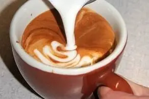 خبر بد برای افرادی که با قهوه، شیر می خورند+جزییات