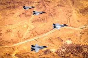 آمریکا و اسرائیل با هم حمله می‌کنند/ فیلم