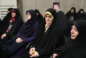 حضور زهرا پزشکیان در دیدار امروز با رهبری + عکس 
