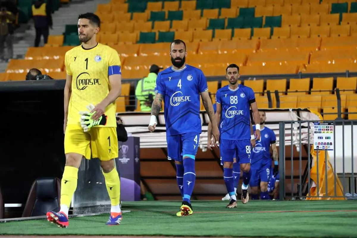 روزبه چشمی در رختکن استقلال طوفان به‌پا کرد

