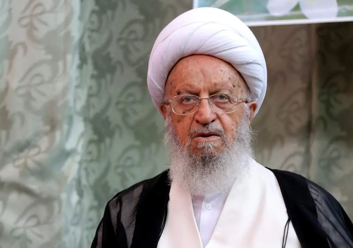 نظر آیت‌الله مکارم‌ شیرازی درباره حجاب زنان قبل از انقلاب چه بود؟