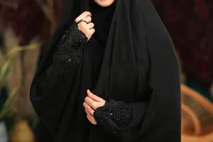 سخنان جنجالی در آنتن زنده/ خانم‌های محجبه اگر ناراحتند، مانتو بپوشند! + فیلم