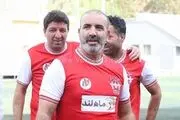 بیقراری بهروز رهبری‌ فرد در خاکسپاری پدرش + فیلم