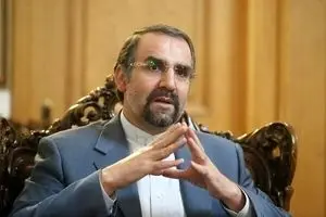 شادی برخی افراد از بازگشت تحریم‌ها غیرمنطقی است