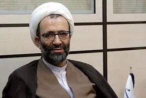 جاده زیرآب محلات به یک قتلگاه تبدیل شده است/ دولت متناقض صحبت نکند! 