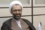 جاده زیرآب محلات به یک قتلگاه تبدیل شده است/ دولت متناقض صحبت نکند! 