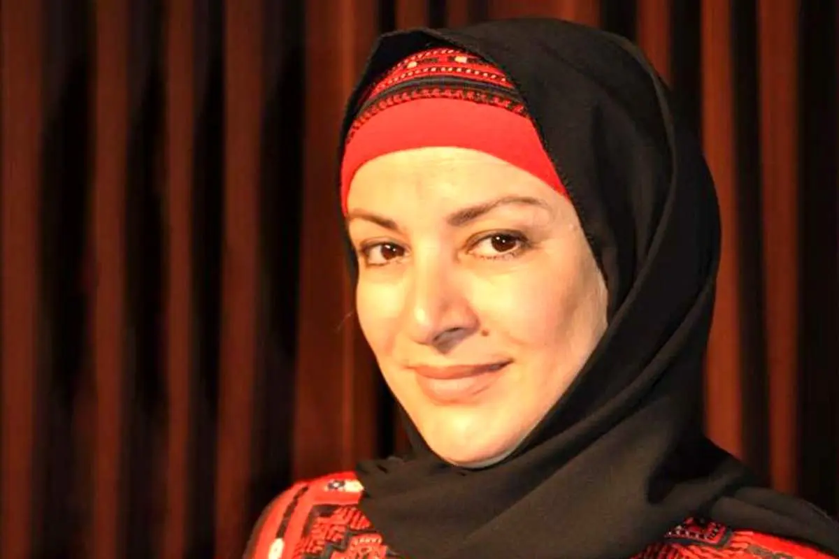 فرحناز منافیظاهر: بسیاری مردم مخاطب شبکههای ماهواره ای هستند