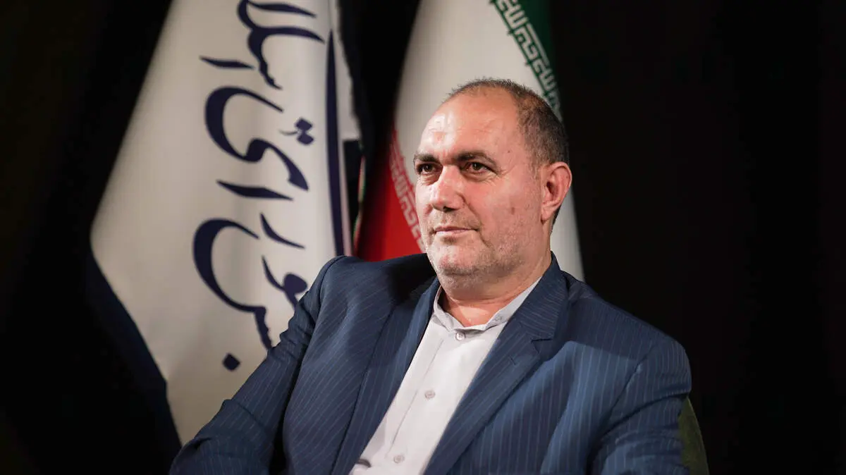 کرسی داشتن افغان‌ها در مجلس ایران اتفاق نخواهد افتاد/ اعتبار گرین کارت آقاتهرانی به پایان رسیده