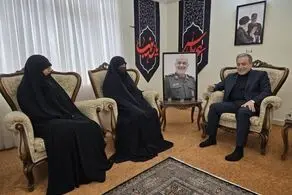 عراقچی به منزل سردار سلامی رفت 