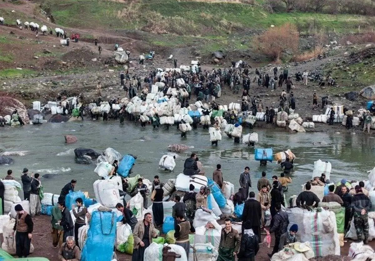 تصاویر تکان دهنده و دردناک از یک کولبر 12 ساله در کوهستان‌های کرمانشاه!+ببینید 