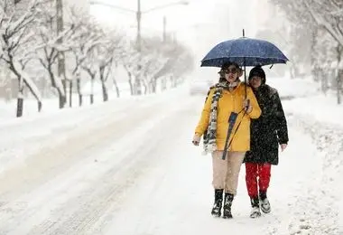 زمستان پر بارش در راه است/ تهرانی ها منتظر برف باشند