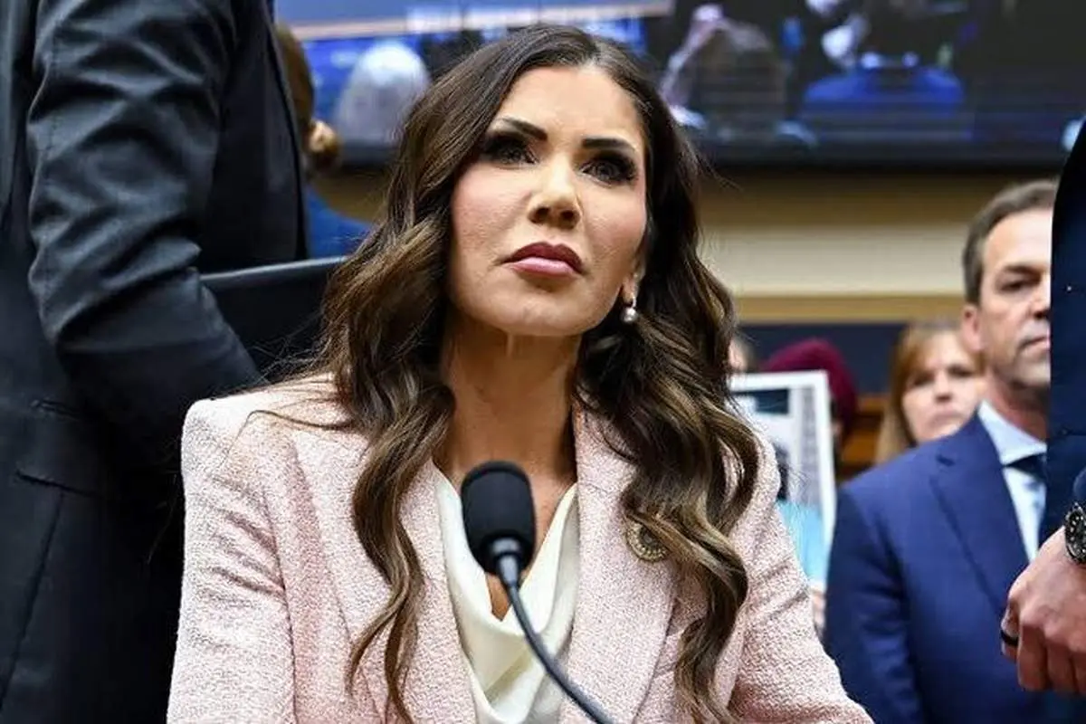 این زن جنجالی به عنوان اولین عضو کابینه در دولت ترامپ برکنار شد 