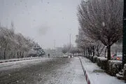بارش برف شدید و سرما تا پنجشنبه ۲۵ بهمن در این مناطق/کولاک برف در جاده ها