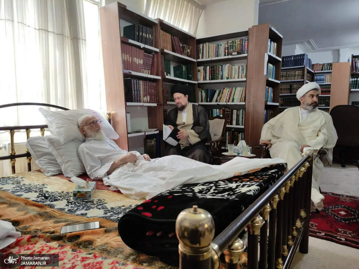 عیادت سیدحسن خمینی از آیت‌الله نوری همدانی 