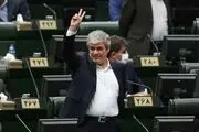 این که پزشکیان می‌گوید که برنامه ندارم را به فال نیک بگیریم چراکه یک مرتبه نگفت که دوهزار صفحه برنامه دارم