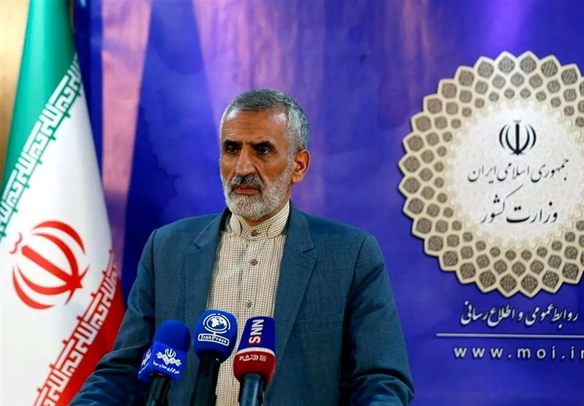 معاون امنیتی وزارت کشور: افراد دستگیر شده از کادر مدرسه نیستند