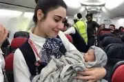 زایمان در هواپیما+عکس
