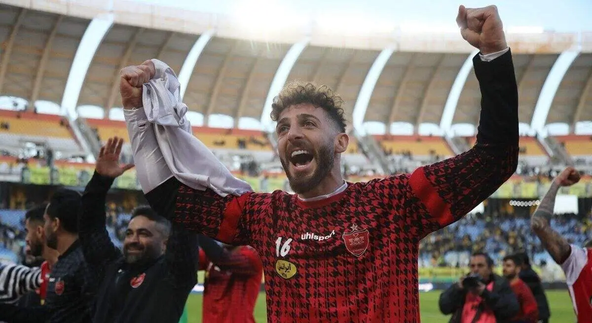 اقدام عجیب ستاره پرسپولیس پس از برد مقابل سپاهان/ صدای گل محمدی هم درآمد