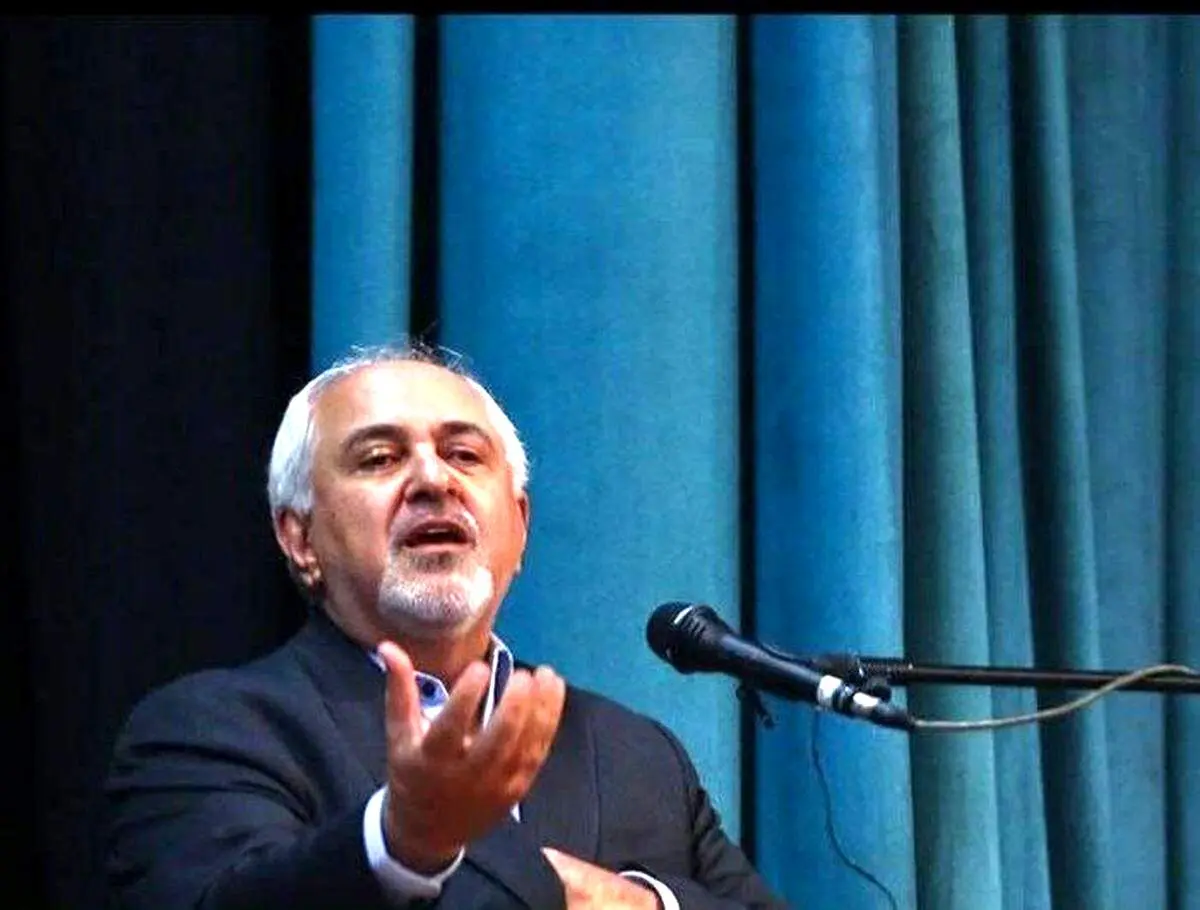 ظریف: مهمترین عامل بازدارندگی ایران در برابر مخالفین خارجی همین مردم هستند/ یاد گرفتم لازمه انقلابی بودن دور ریختن افراد نیست 