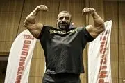 ببینید پز دادن هادی چوپان با علی دایی!