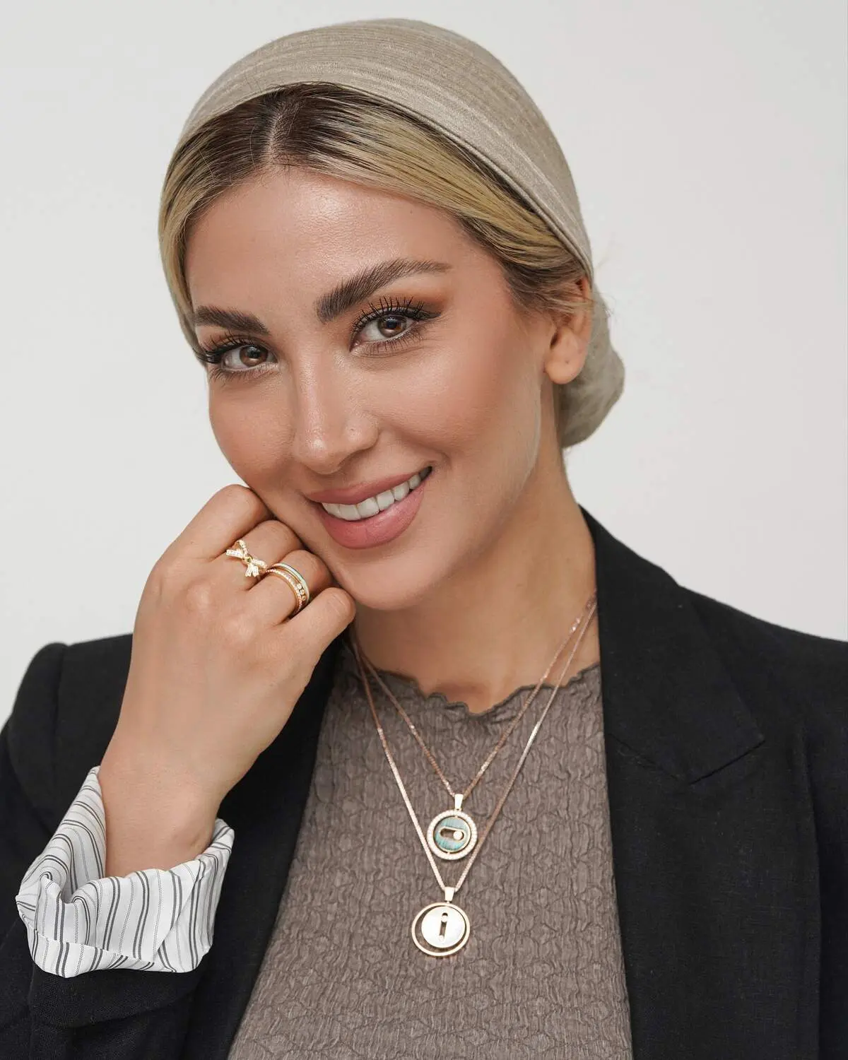 مینا مختاری با این عکس پیری اش نمایان شد/ عکس