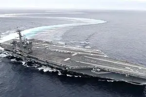 حمله ارتش به ناو آبراهام لینکن