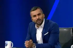 سوتی میثاقی در برنامه دیشب همه را به خنده انداخت!/ تصویر