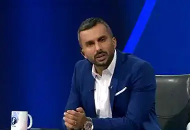 سوتی میثاقی در برنامه دیشب همه را به خنده انداخت!/ تصویر