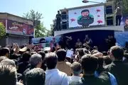 لحظه دفن پیکر سرتیم حفاظت ابراهیم رئیسی/ فیلم