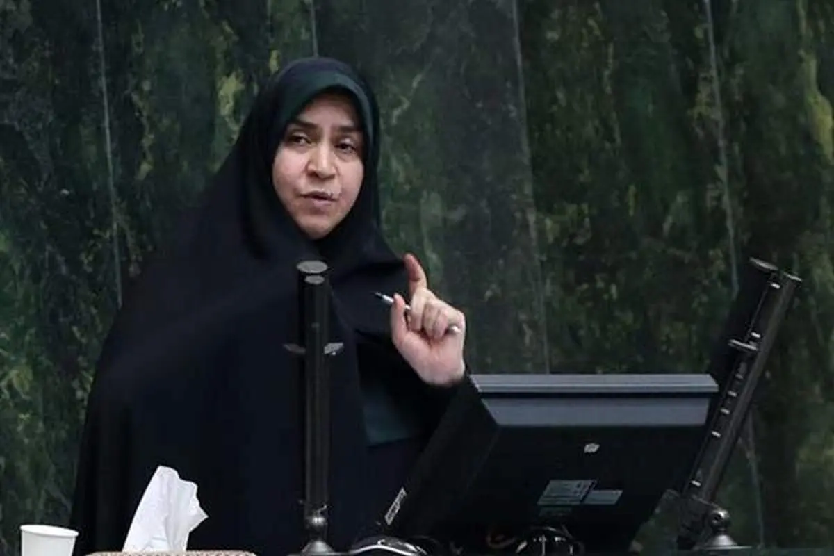چگونه میتوان با حقوق با ۸ تا ۱۰ میلیون زندگی کرد؟| دستاوردهای دولت مردمی و مجلس انقلابی را به سخره گرفتهاند