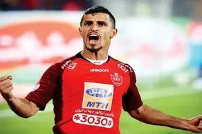 آقای گل پرسپولیس دربی را از دست می‌دهد؟