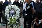تصاویری دردناک و غم انگیز از تشییع پیکر سمیه رئیسی یکی از زنان جانباخته در انفجار بندرشهید رجایی +‌ عکس